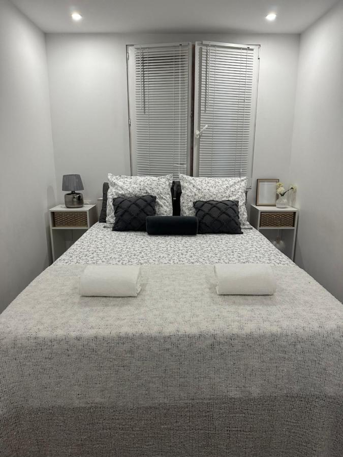 Location De Chambre Privee Dans Residence Prive, Jardins Et Parking Gratuit 1 Min To Tramway Et 9 Min De Centre-Ville, Accessibilite A Plusieurs Transports Niza Exterior foto
